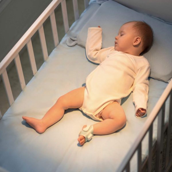 Eufy Baby Smart Sock with Cam Monitor Vitals Sleep Tracking-5